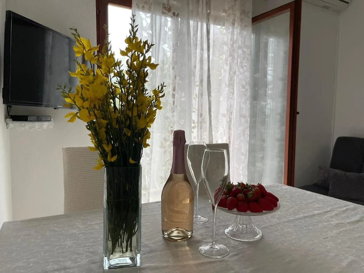 Apartments Miki, Okrug Gornji, Trogir