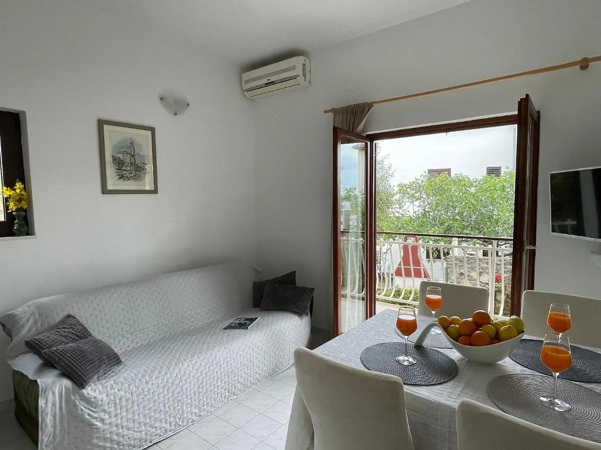 Apartments Miki, Okrug Gornji, Trogir